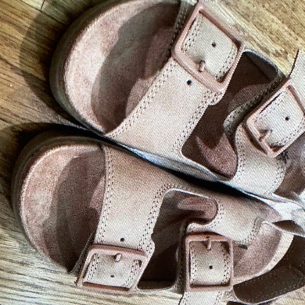 Adjustable foot straps napped fabric shoes